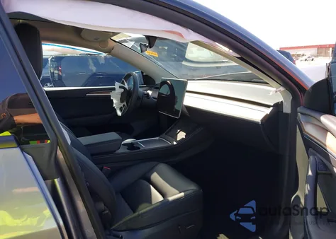 2024 Tesla Model Y Long Range Dual Motor All-Wheel Drive from USA, damaged, VIN 7SAYGAEE6RF155551